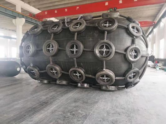 Amortisseur en caoutchouc pneumatique 3.3m x 6.5m de Yokohama avec des pneus d'avions