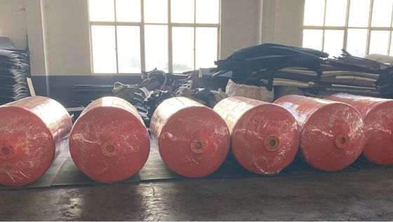 Des éperons remplis de mousse de l'usine de Qingdao Luhang