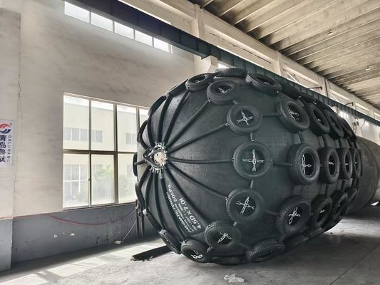 Des débroussailleuses en caoutchouc pneumatique de 4,5 × 7 m