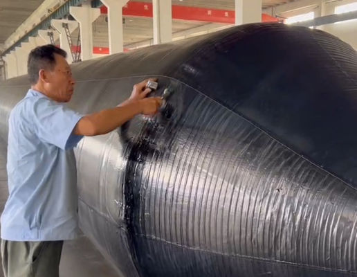 Airbags en caoutchouc pour marine