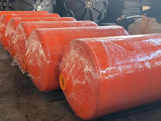 Une protection inégalée avec des balais remplis de mousse pour les applications maritimes et industrielles