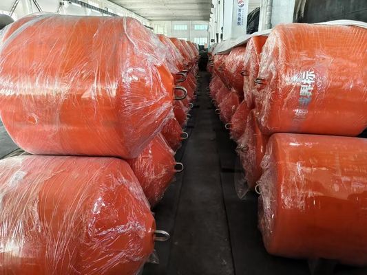 Une bouée d'avertissement: un dispositif de sécurité maritime indispensable