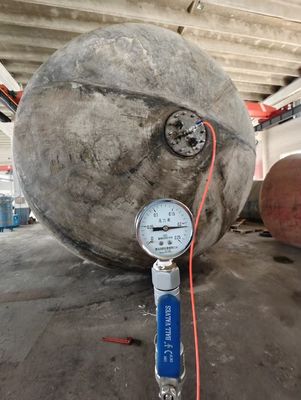 Airbag de remorquage pour navires sur mesure