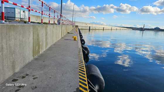 Foam Fender With A Diameter Of 1 M And A Length Of 2 M
