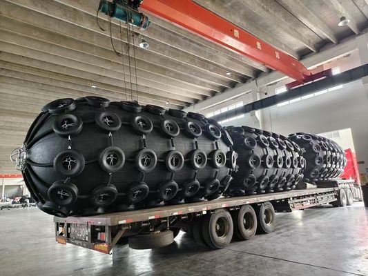 Fenders YOKOHAMA Fenders pneumatiques pour navires