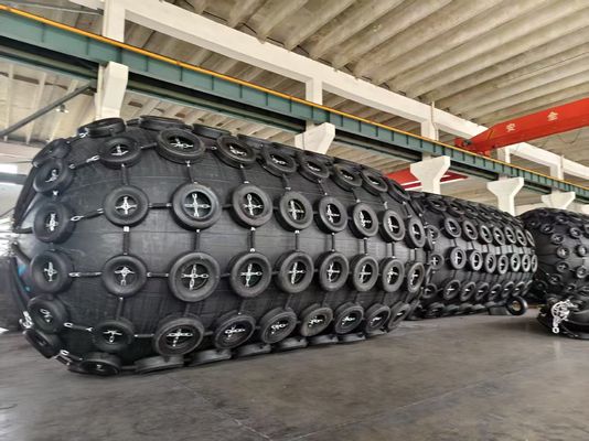Fenders YOKOHAMA Fenders pneumatiques pour navires